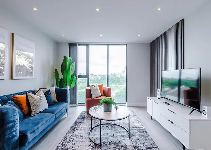 Modern 2br Parking Great Location & Amenities 맨체스터