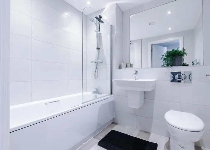 Stylish 1-bed Fast Wi-fi Easy Access To مانشستر