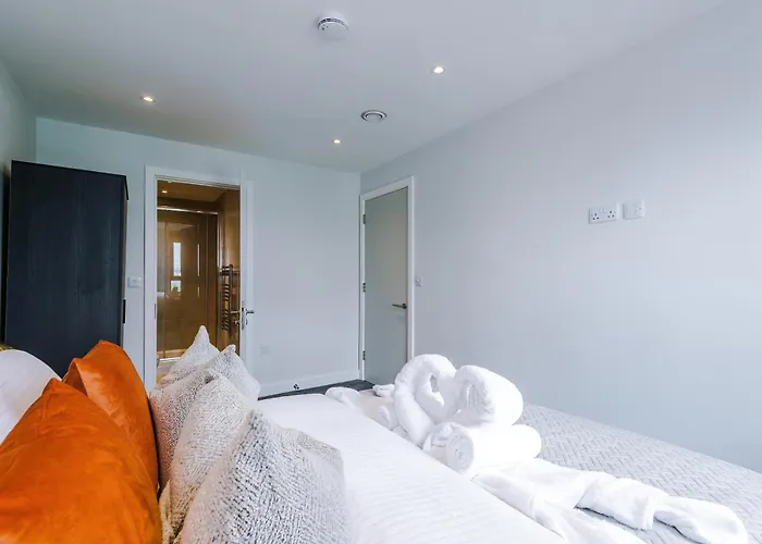 Modern 2br Parking Great Location & Amenities 아파트