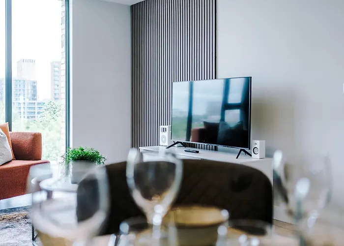 Modern 2br Parking Great Location & Amenities * 맨체스터