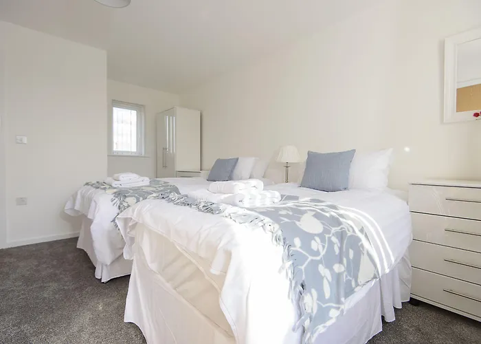 Riverside Villas * Manchester