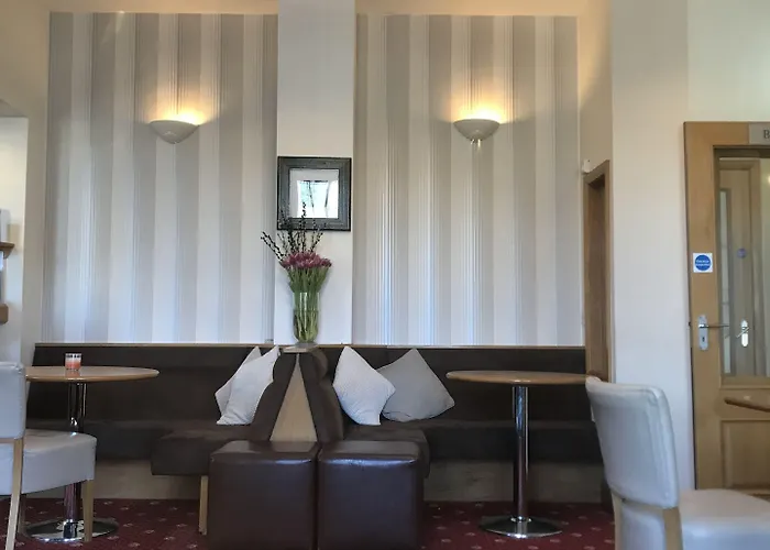 Hotell The Westlynne & 3*