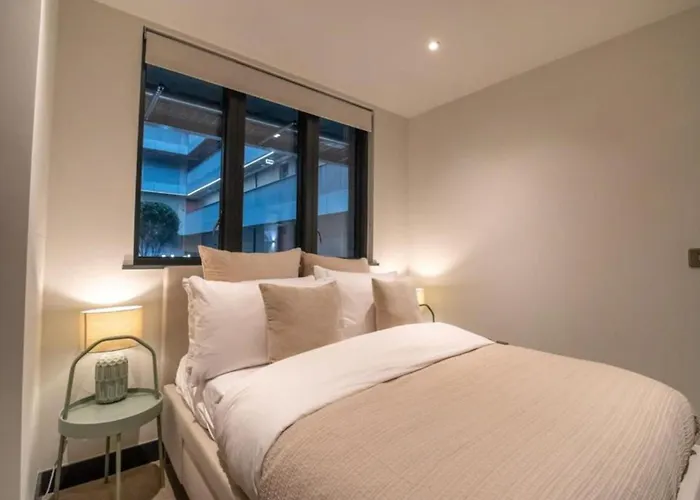 Bauhaus By The Heim * 맨체스터