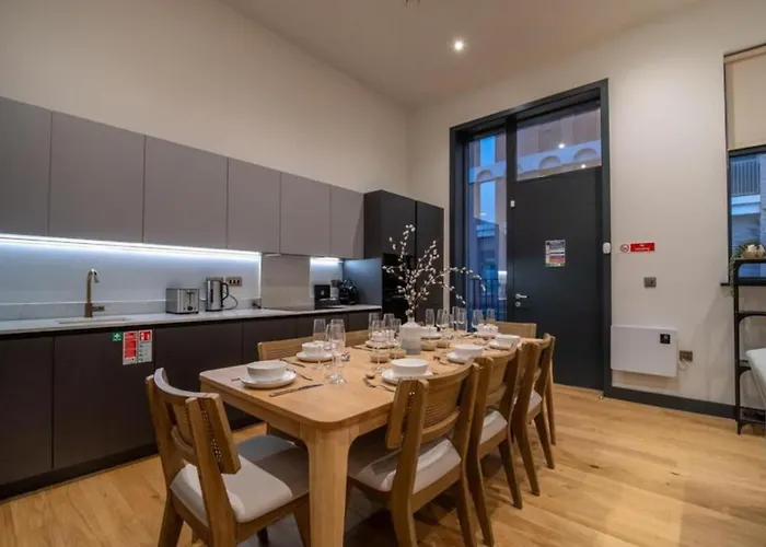 Bauhaus By The Heim *