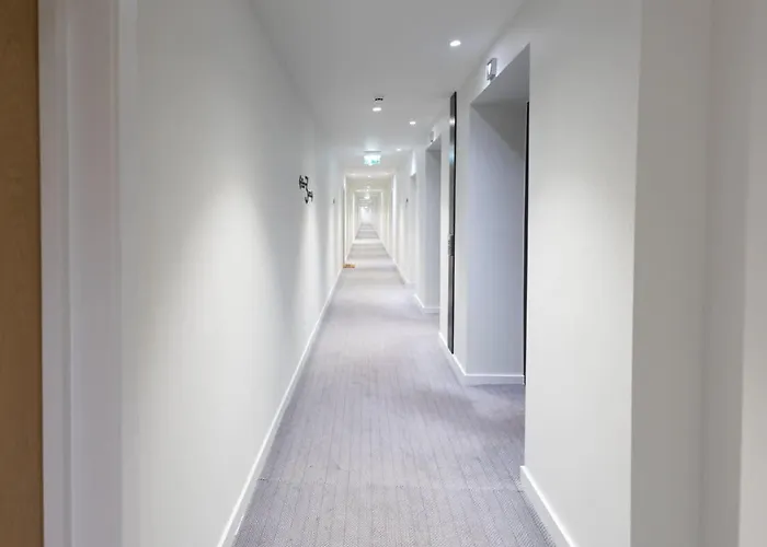 Park View 3 Bed Ensuite Only 5 Min Walk To Arndale