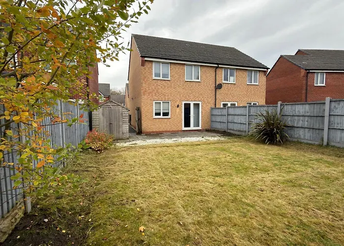 Holiday home Lapford Luxe - Stylish 3bdr By Etihad And Coop Live