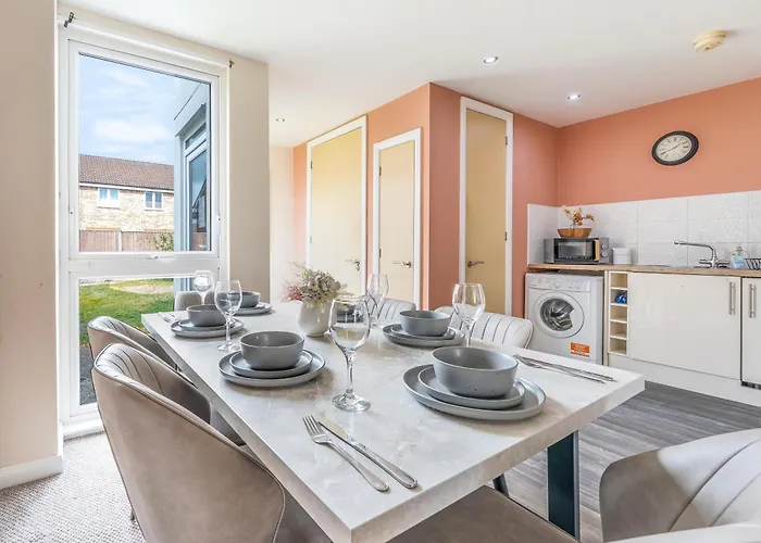 Contractor Near Etihad Stadium & Co-op Live With Free Parking *