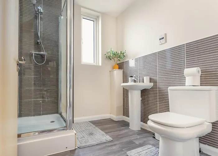 Contractor Near Etihad Stadium & Co-op Live With Free Parking Manchester