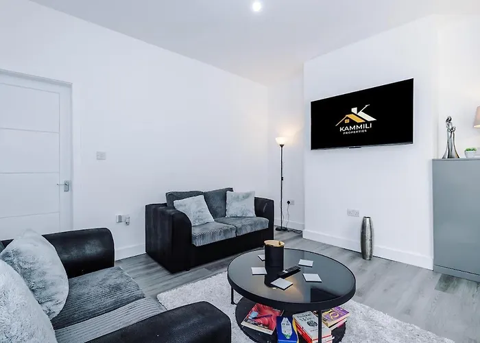 Kammili - 2bed House With Free Wifi & 15 Mins To Centre マンチェスター