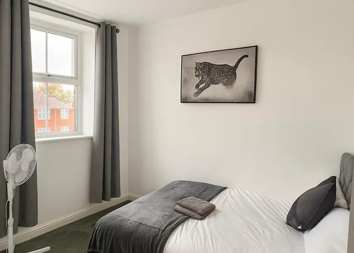 Modern 3-bed Townhouse Centre Free Parking Dom wakacyjny