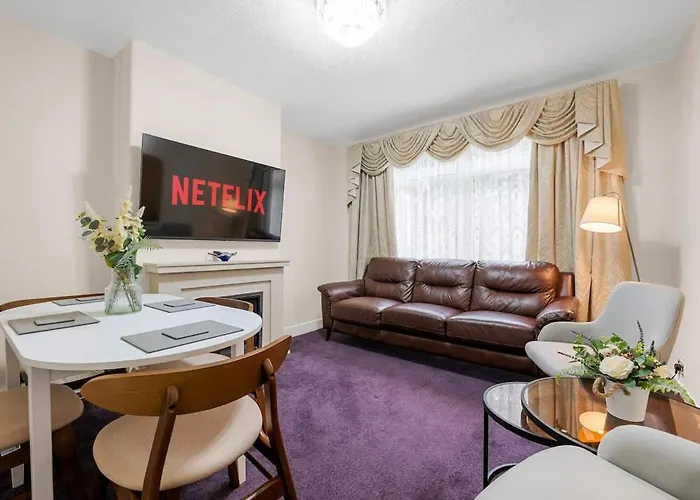 4 Bedroom In Northenden By Superhost Сasa de vacaciones *