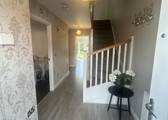 Great House Close To The Arena בית נופש