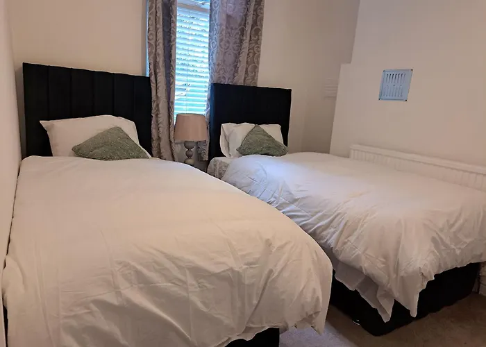 Stretford 게스트하우스 *