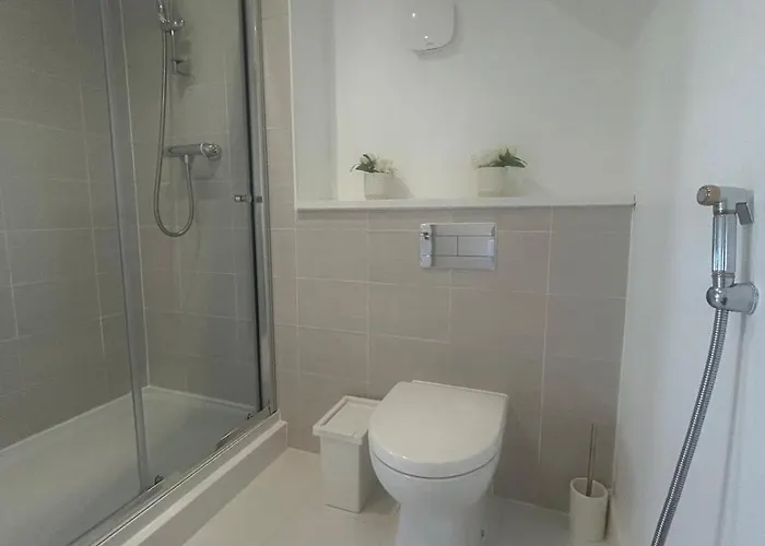 בית נופש Great House Close To The Arena מנצ'סטר