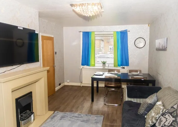 3br By Kammili With Free Parking & Fast Access