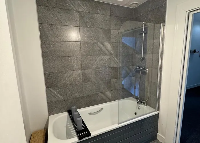 Salford Quays Modern 2br Apartment *