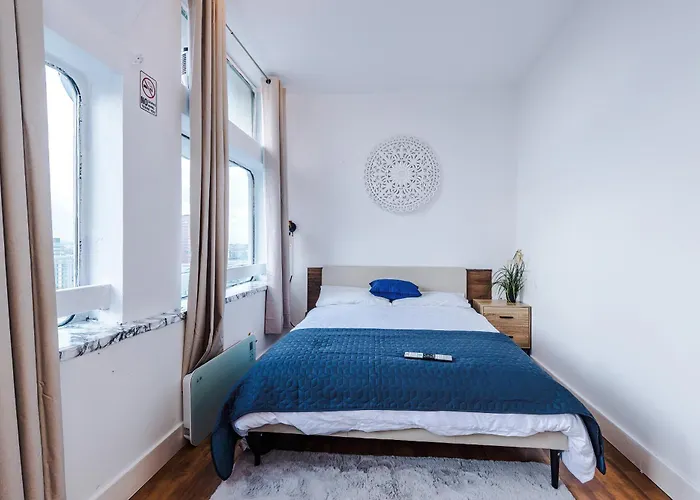 아파트 2br Heights Sleeps 7 Parking & Wifi 맨체스터