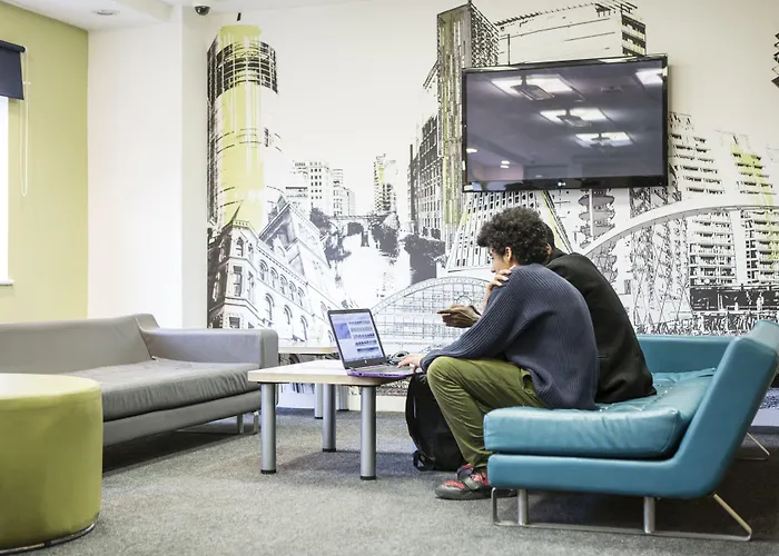 John Lester And Eddie Colman Courts In Salford Apartamento Mánchester