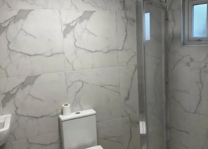 Гостевой дом Oyo Cheetham Hill 3*