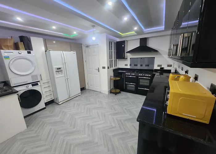 Habitación en casa particular Luxury Free Wifi Old Trafford Mánchester