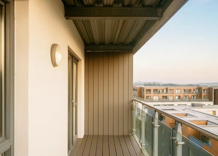 Modern Duplex Centre