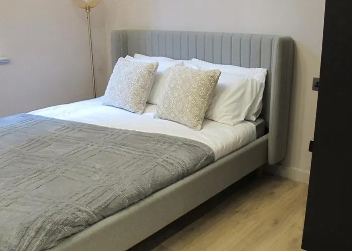 Hidden Gem Of Center מנצ'סטר