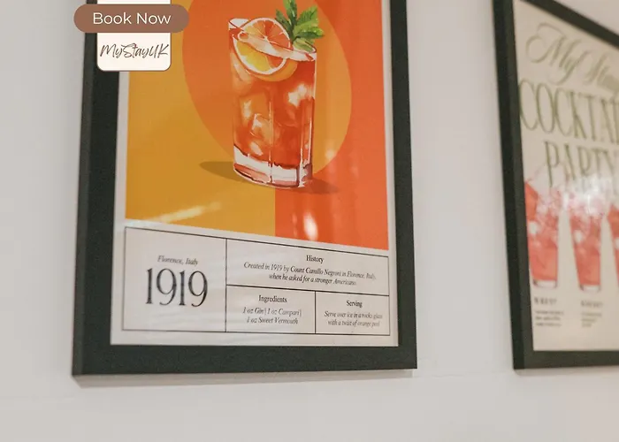 3br House By Mystayuk Short Lets & Serviced With Free Parking & Contractor *