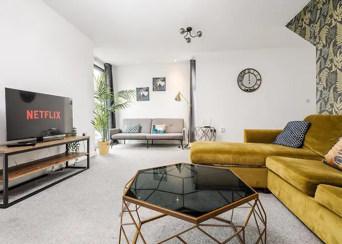 بيت للعطل Chic 3bd Abode With Pool Table - Etihad - Coop Live - Free Parking