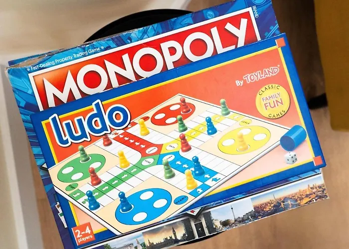 別荘 Spacious 3br - Pool Table - Games - Sleeps 9