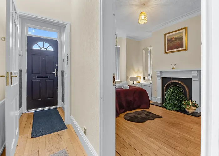 Ferienhaus Seymour Escape Spacious 4br For 8 *