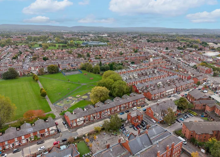 Ferienhaus Seymour Escape Spacious 4br For 8 Manchester