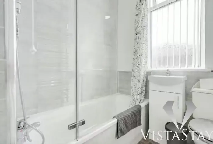 Дом отдыха 3br, Pool Table, Dart Board By Vista Short Lets Манчестер