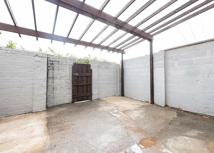 The Groves House- 4 En-suite Beds, Close To Hospital & Mcr Uni Manchester