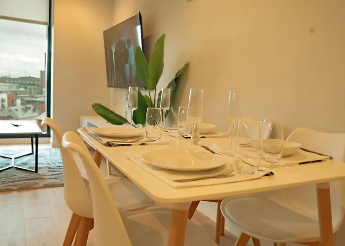 Luxury Sky 2 Bedroom 2 Bathroom Centre 맨체스터