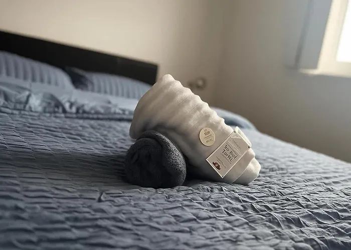 Contemporary 2 Bedroom Flat With Great Location In Salford شقة مانشستر