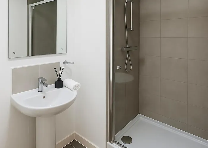 Apartament Riverfront Serenity