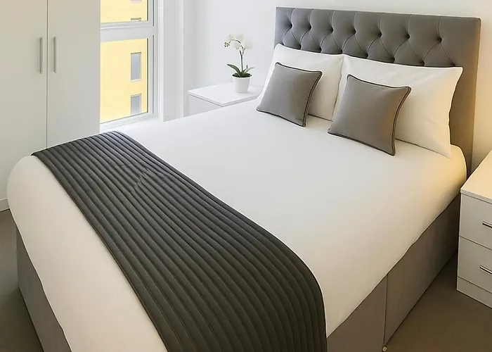 Apartament Riverfront Serenity