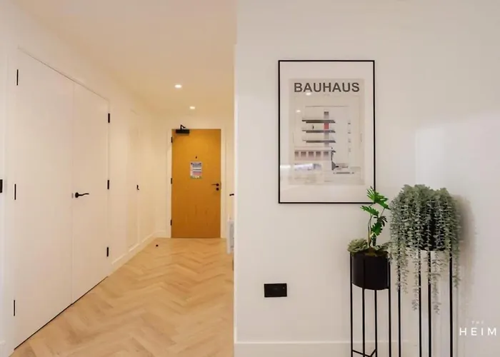 Urbano At The Heim Apartment Manchester