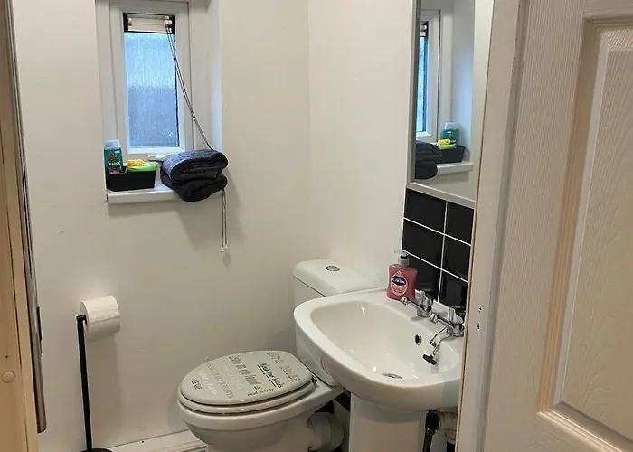 Flat In Clayton Manchester