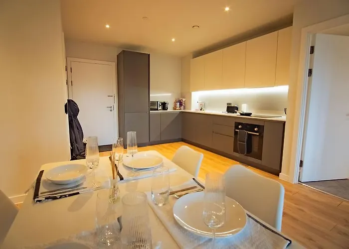 Luxury Sky 2 Bedroom 2 Bathroom Centre 아파트