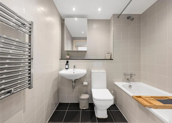 Apartman Panoramic Views Elegant 2br, 2 Min To Metro *