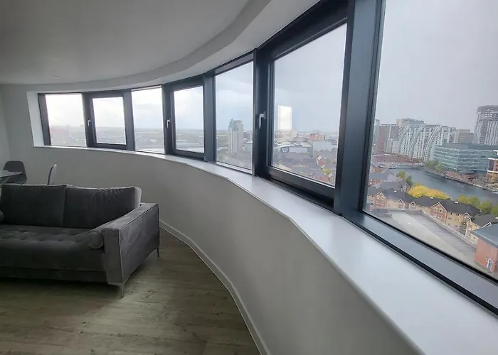 Pleasant 2 Bedroom In Salford Quays * 맨체스터