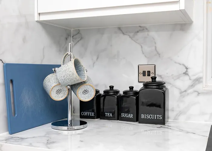 Bed & Breakfast Elegant And Modern 3 Double Bedroom Near Centre Entire House Parking