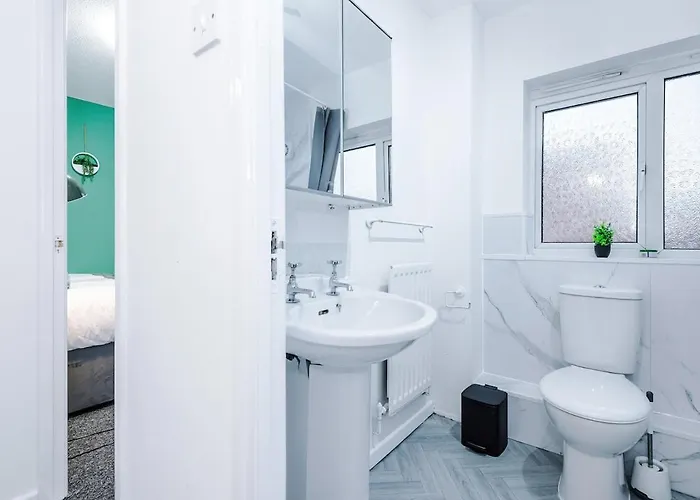 Centre,central House, Free Parking