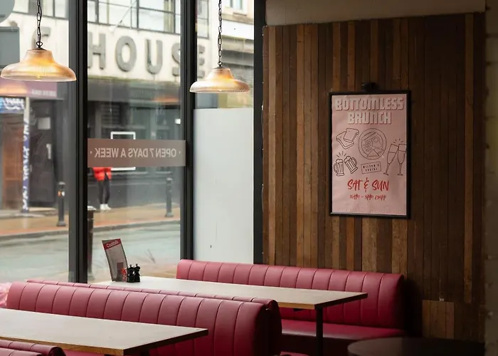 Malacuna * Manchester