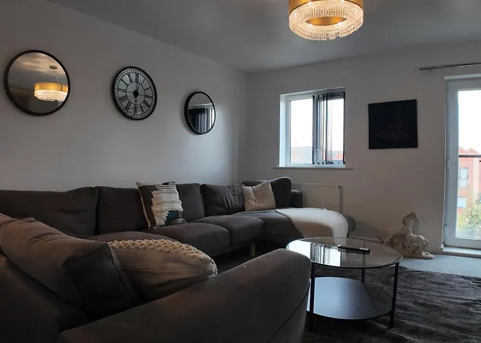 Stylish In Vibrant Salford, Manchester!