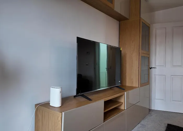 Stylish In Vibrant Salford, Manchester! マンチェスター