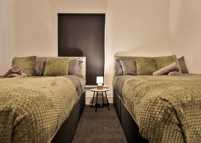 Athol House, Near Old Trafford, Free Parking بيت للعطل مانشستر