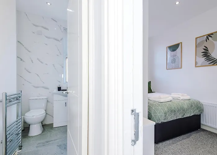 Ferienhaus 3 Bed House - Free Parking - Free Wifi Manchester