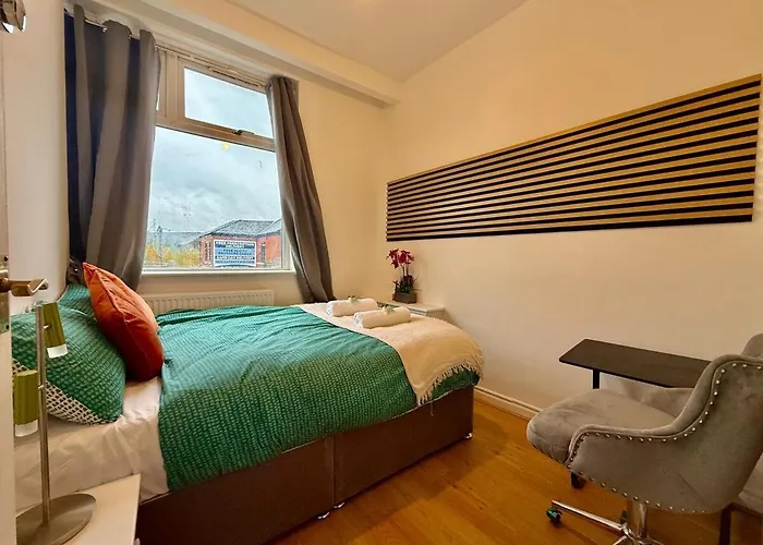 Cityside Walk To Etihad Stadium Sleeps 5 * مانشستر